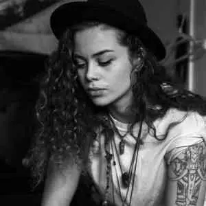 Tash Sultana - Collection Tash Sultana - Collection торрент